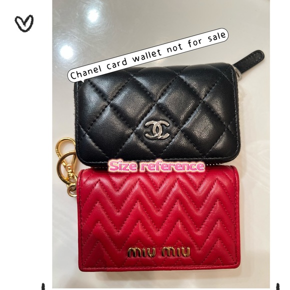 ❌SOLD❌Authentic Miu Miu lambskin card holder / key cles - Picture 3 of 9